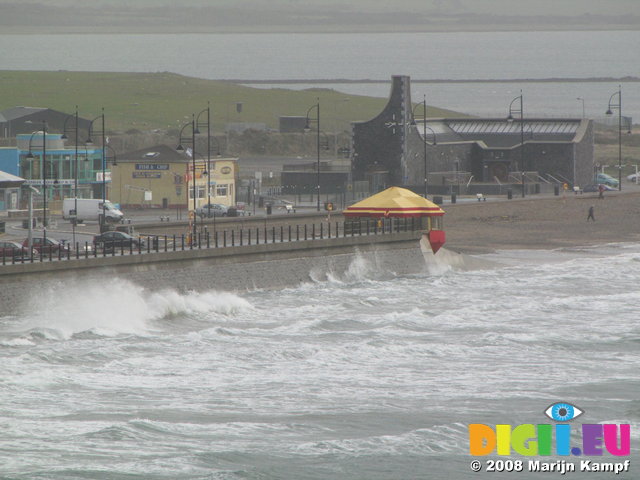 SX00146 Waves against Tramore Promenade 20x zoom